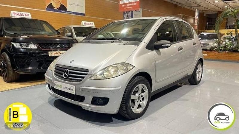 Usado Mercedes A180 Classic 109 HP (80 kW) 2007 Prateado Citadino