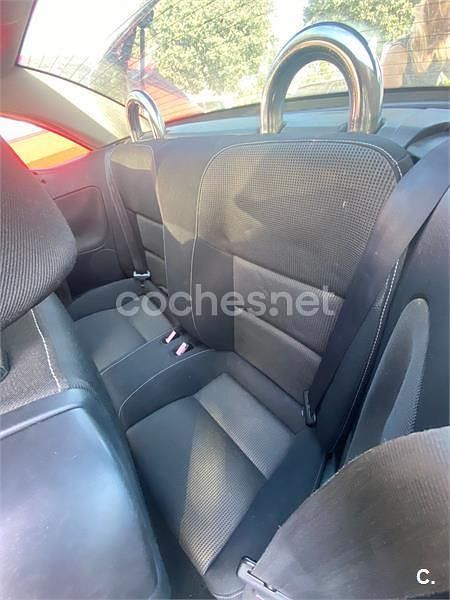Negro Usado 2008 Peugeot 207 CC Descapotable | 2300 € (Super precio) - Imagen 1/4