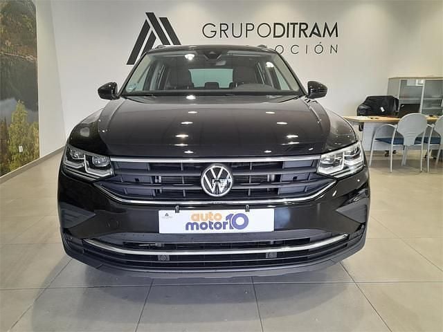 Usado VW Tiguan Life 150 CV (110 kW) 2021 Negro SUV