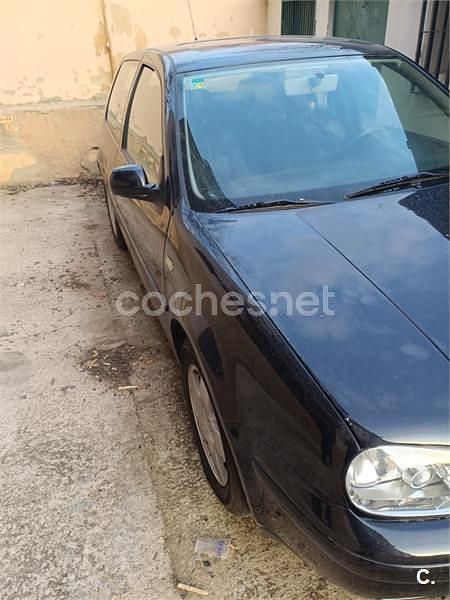 Usado VW Golf IV Highline 110 CV (80 kW) 2000 Negro Berlina