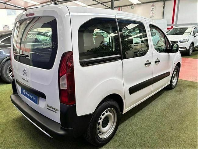 Usado Citroën Berlingo Live 102 CV (75 kW) 2019 Blanco Monovolumen