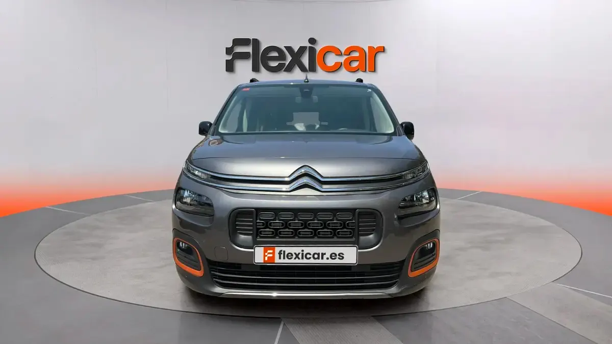 Usado Citroën Berlingo Shine 131 CV (96 kW) 2020 Marrón Monovolumen