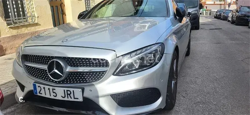 Usado Mercedes C220 AMG line 170 CV (125 kW) 2016 Gris / plata Coupe
