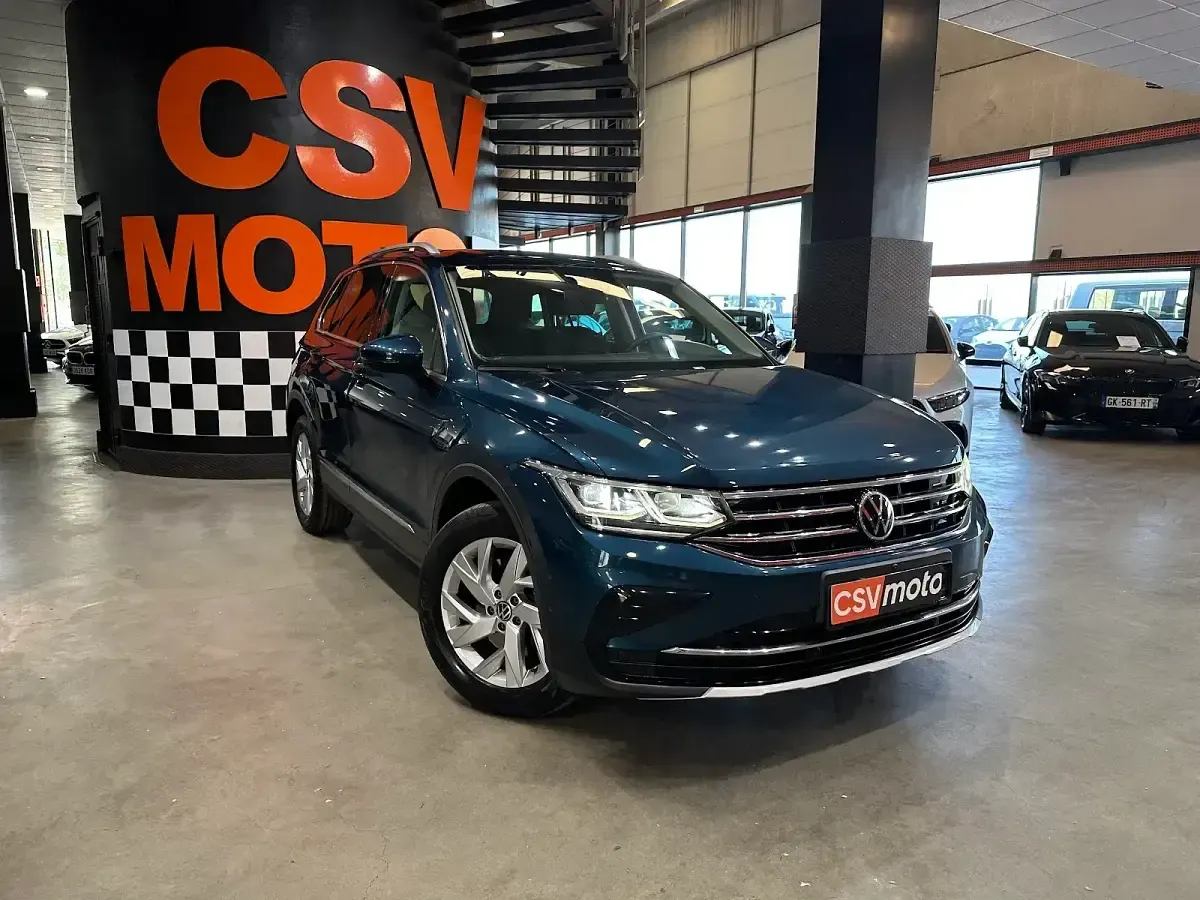 Usado VW Tiguan Elegance 245 CV (180 kW) 2021 Azul SUV