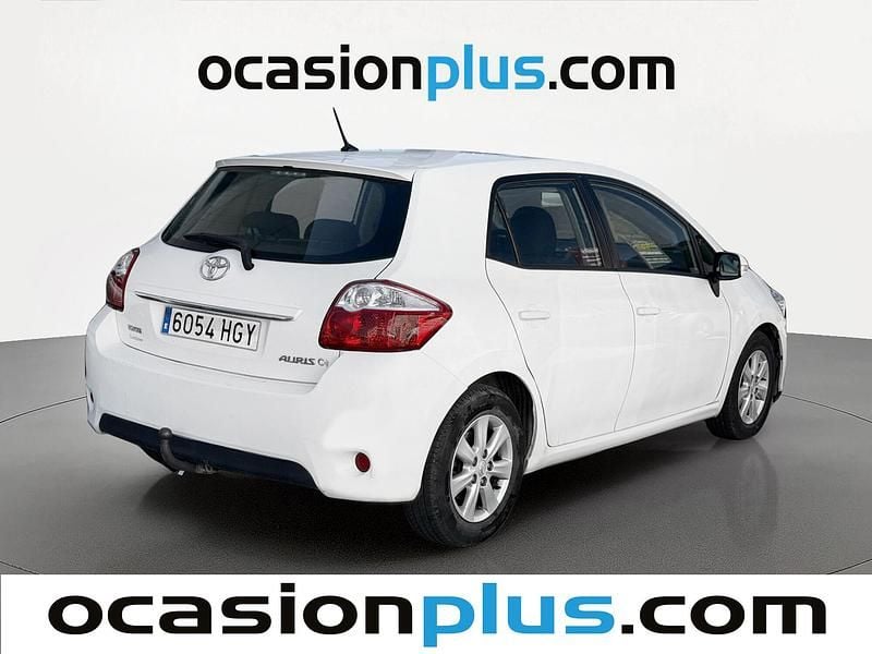 Usado Toyota Auris Active 90 CV (66 kW) 2011 Blanco Utilitario