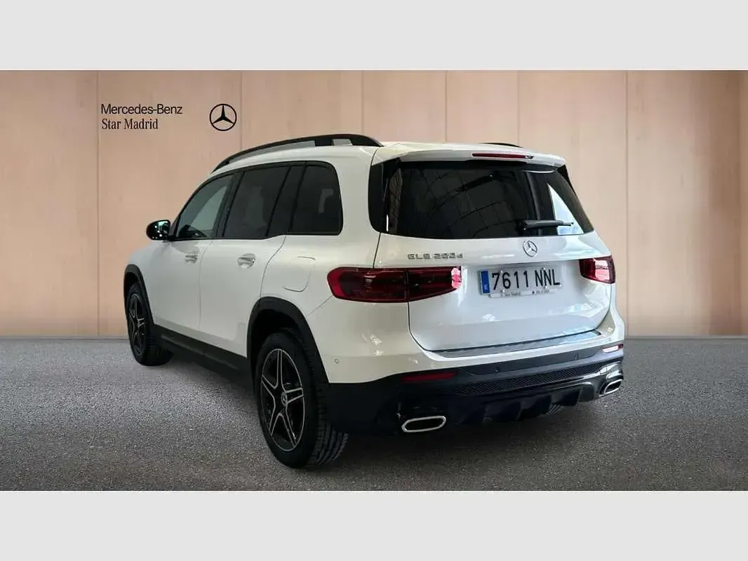 Usado Mercedes GLB200 150 CV (110 kW) 2026 Blanco SUV