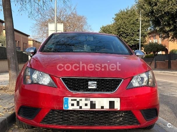 Rojo Usado 2015 Seat Ibiza SC Reference Utilitario | 8500 € (Precio justo) - Imagen 1/4