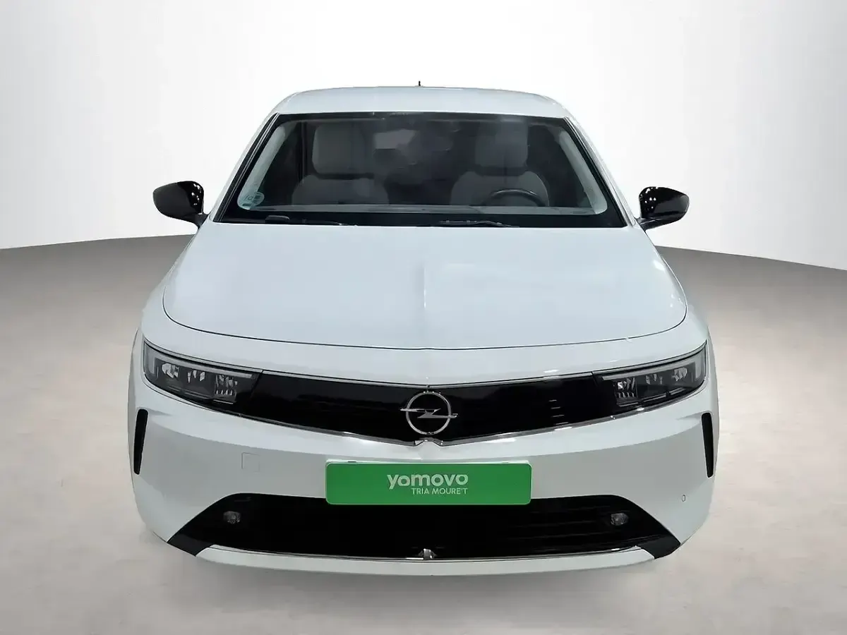 Usado Opel Astra Elegance 131 CV (96 kW) 2023 Blanco Utilitario