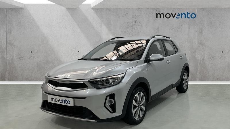 Usado Kia Stonic 84 CV (61 kW) 2023 Gris SUV