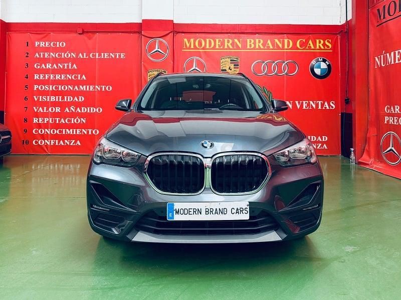 Usado BMW X1 Comfort Edition 150 CV (110 kW) 2022 Gris / plata SUV