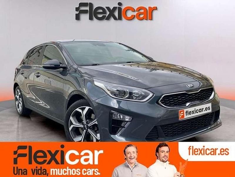 Gris Usado 2019 Kia Ceed Berlina | 15.490 € (Buen precio) - Imagen 1/1