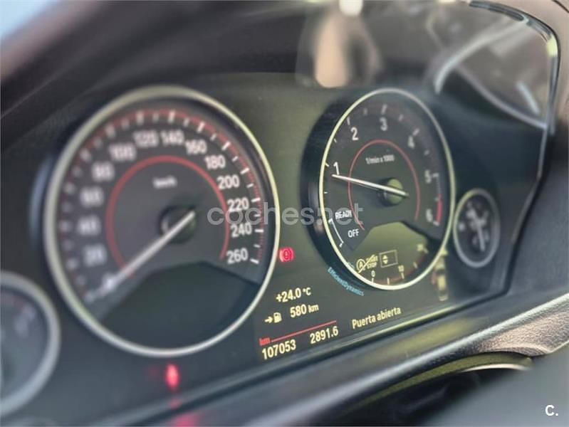 Usado BMW 318 Comfort Edition 150 CV (110 kW) 2017 Gris / plata Berlina