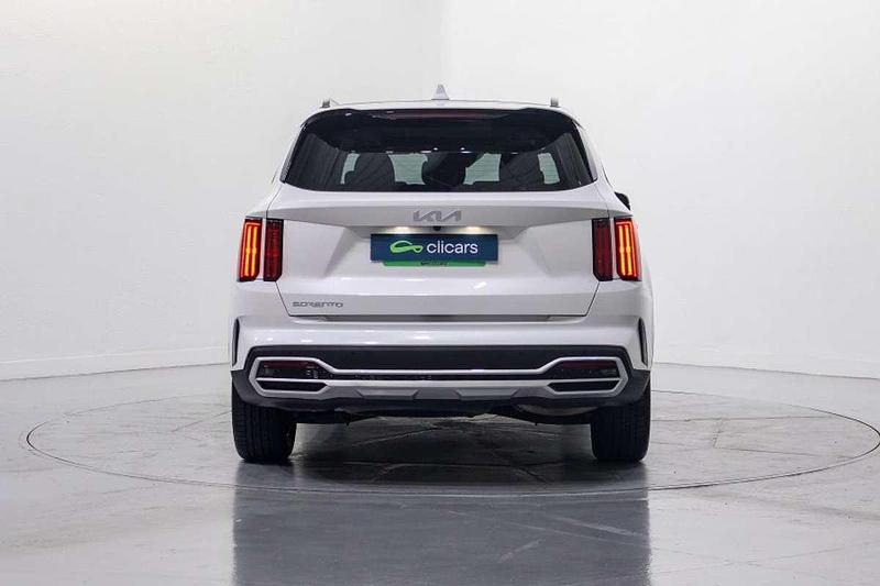 Usado Kia Sorento 193 CV (141 kW) 2023 Blanco SUV