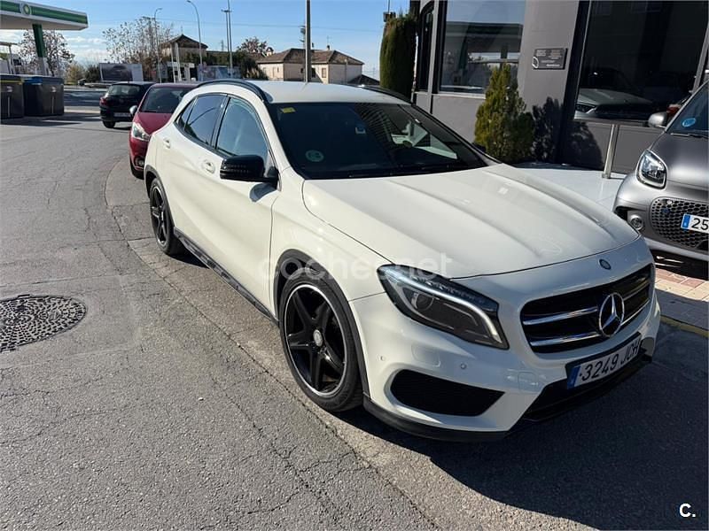 Usado Mercedes GLA200 Edition 1 136 CV (100 kW) 2015 Blanco SUV
