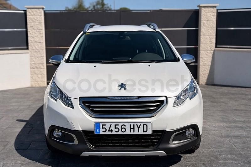 Usado Peugeot 2008 Allure 92 CV (67 kW) 2014 Blanco SUV