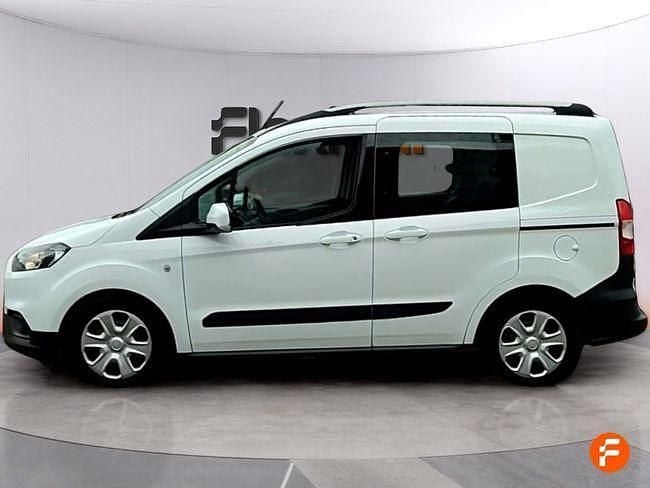 Usado Ford Tourneo Courier Trend 100 CV (73 kW) 2020 Blanco Monovolumen
