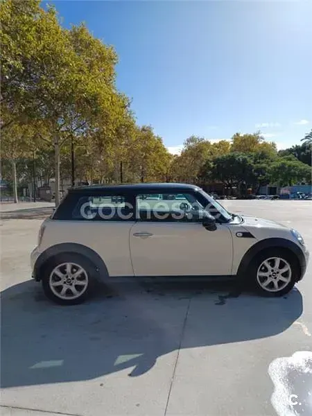 Usado Mini Cooper 120 CV (88 kW) 2009 Blanco Utilitario