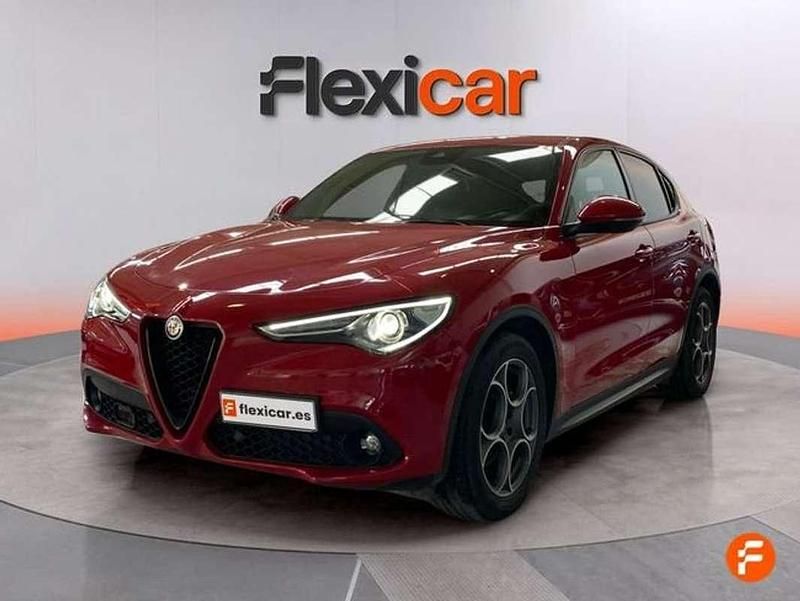 Usado Alfa Romeo Stelvio Veloce 160 CV (117 kW) 2022 Rojo SUV