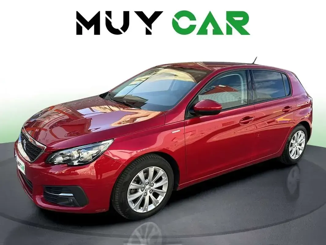 Usado Peugeot 308 Style 110 CV (80 kW) 2019 Rojo Utilitario