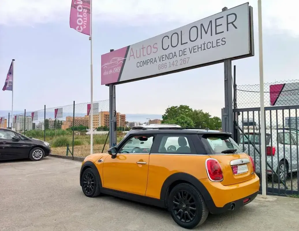 Usado Mini Cooper 136 CV (100 kW) 2014 Naranja Utilitario