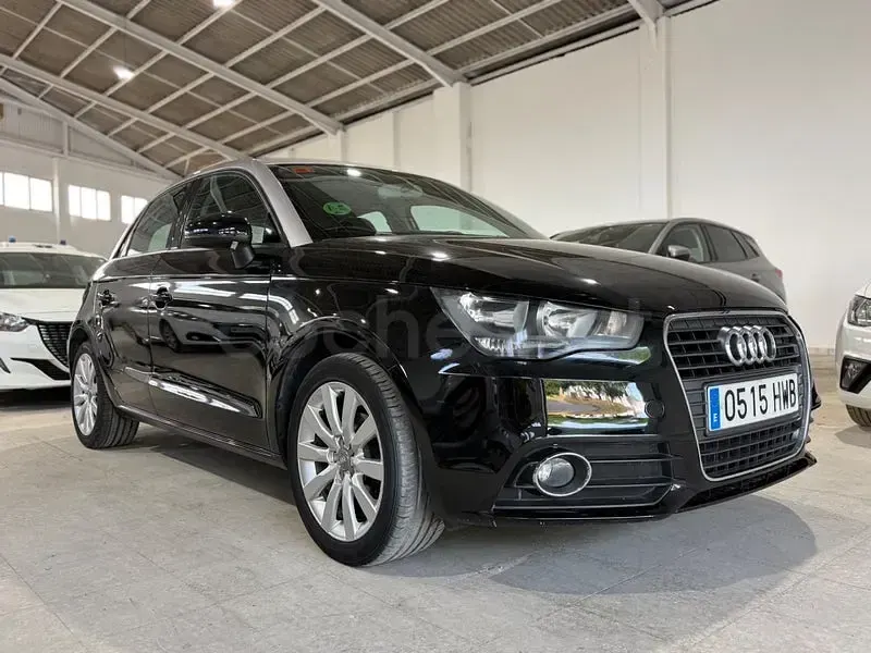 Usado Audi A1 Sportback Ambition 86 CV (63 kW) 2014 Negro Utilitario