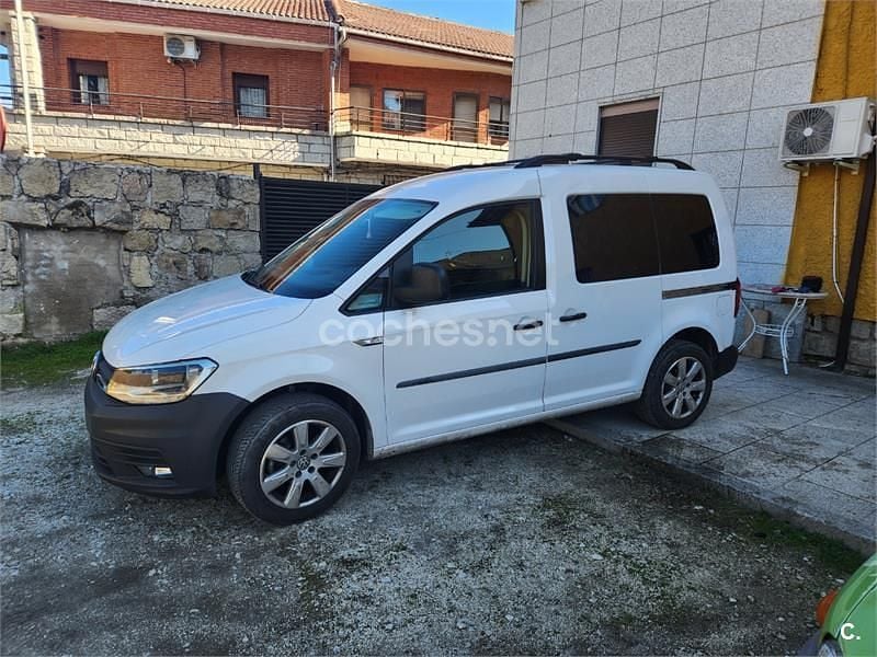 Usado VW Caddy Edition 110 CV (80 kW) 2019 Blanco Monovolumen