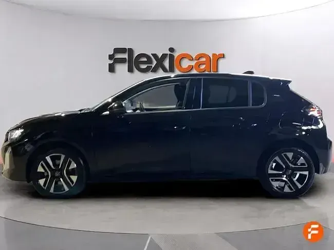 Usado Peugeot 208 Allure 100 CV (73 kW) 2025 Negro Utilitario