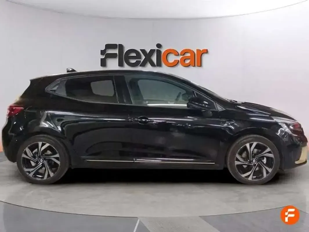 Usado Renault Clio 140 CV (102 kW) 2023 Negro Utilitario