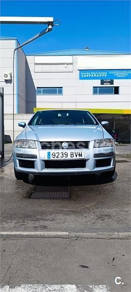 Usado Fiat Stilo Dynamic 115 CV (84 kW) 2002 Gris / plata Berlina