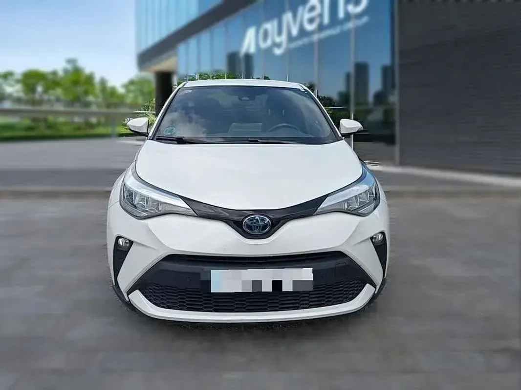 Usado Toyota C-HR+ Advance 98 CV (72 kW) 2021 Blanco SUV