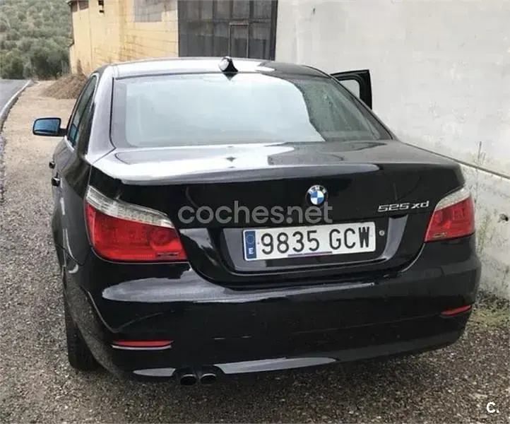 Usado BMW 525 197 CV (144 kW) 2008 Negro Berlina