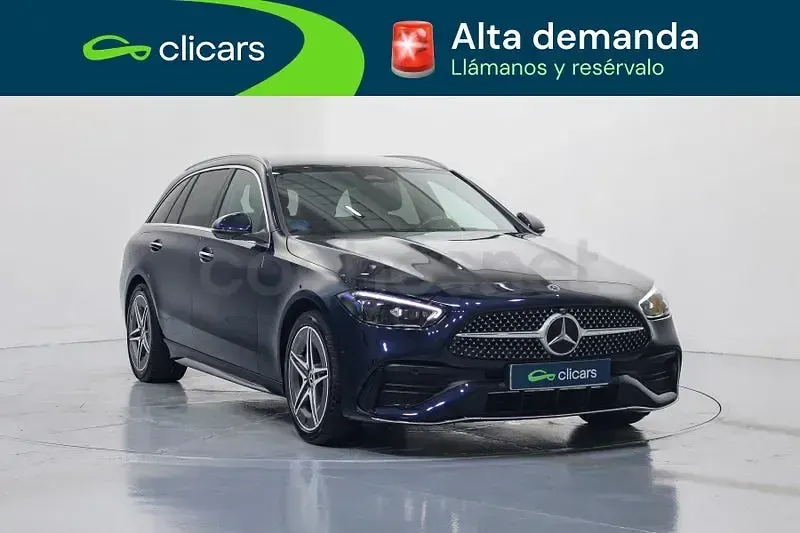 Usado Mercedes E300 320 CV (235 kW) 2022 Azul Familiar