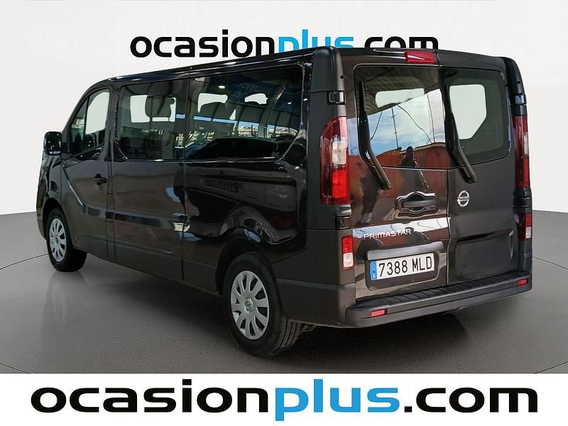 Usado Nissan Primastar Comfort 150 CV (110 kW) 2023 Negro Monovolumen