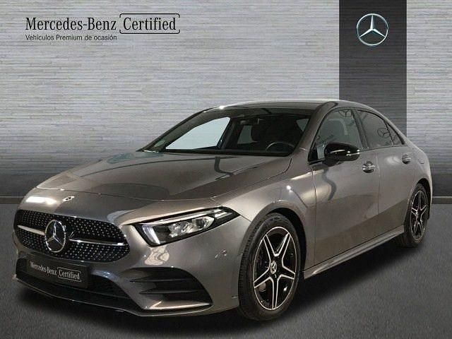 Usado Mercedes A200 150 CV (110 kW) 2025 Gris montana Berlina