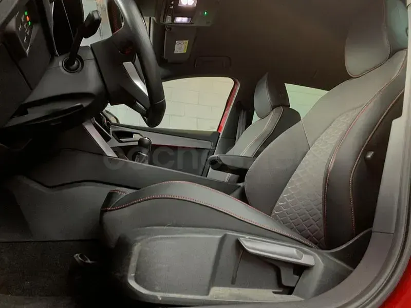Usado Seat Leon FR 150 CV (110 kW) 2022 Rojo Berlina