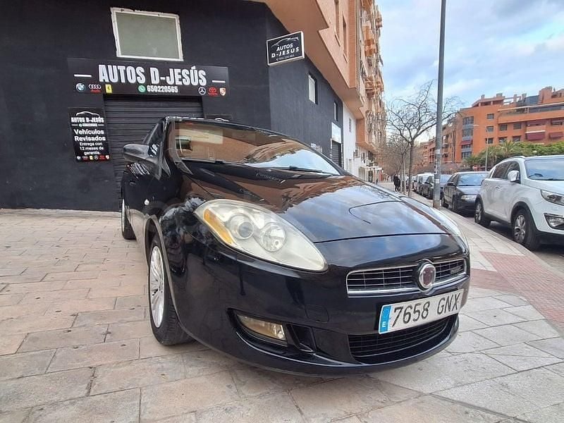 Usado Fiat Bravo Active 120 CV (88 kW) 2010 Negro Utilitario