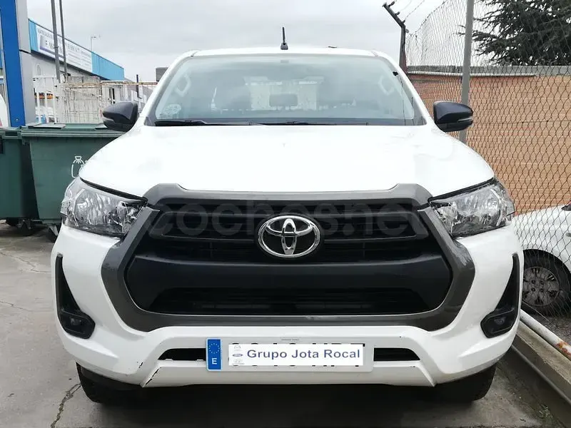 Usado Toyota HiLux 150 CV (110 kW) 2024 Blanco Pickup/Camioneta