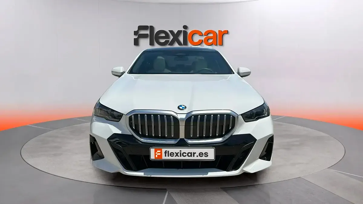 Usado BMW 520 197 CV (144 kW) 2024 Blanco Berlina