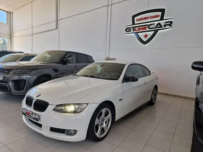 Usado BMW 320 Comfort Edition 170 CV (125 kW) 2008 Blanco Coupe