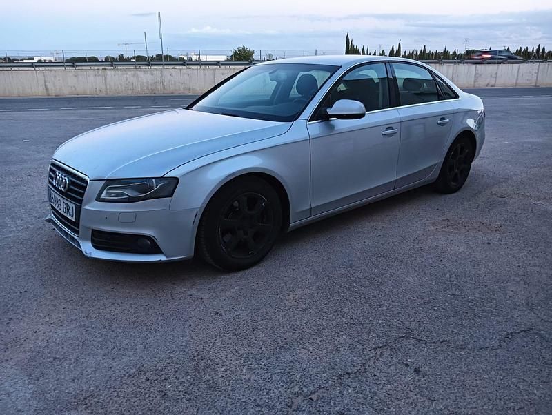 Gris Usado 2009 Audi A4 Berlina | 7500 € (Precio justo) - Imagen 1/4