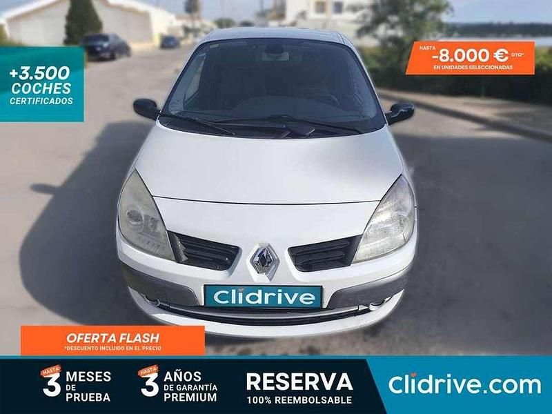 Usado Renault Scénic III Dynamique 131 CV (96 kW) 2010 Blanco Monovolumen