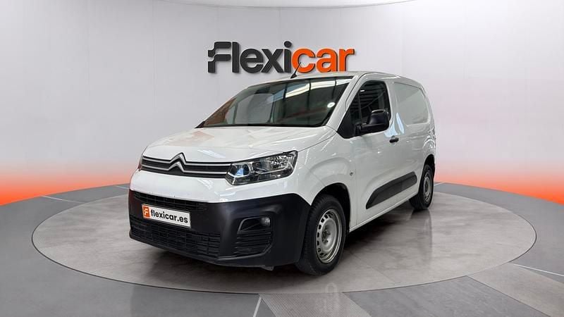 Usado Citroën Berlingo Live 102 CV (75 kW) 2022 Negro Monovolumen
