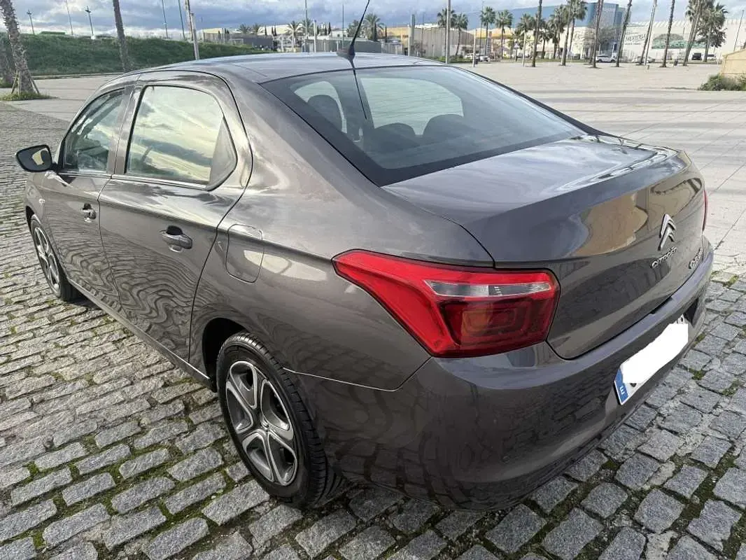 Usado Citroën C-Elysee I Shine 100 CV (73 kW) 2018 Gris Berlina