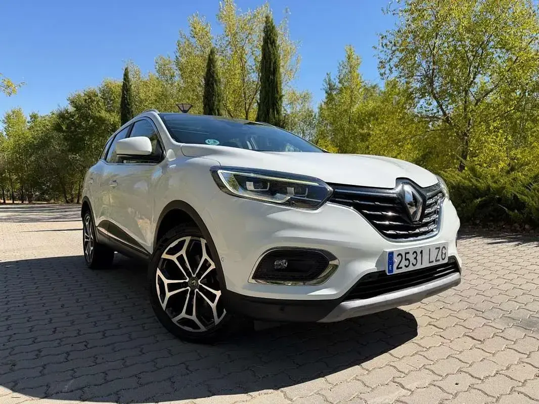 Usado Renault Kadjar Techno 140 CV (102 kW) 2022 Blanco SUV