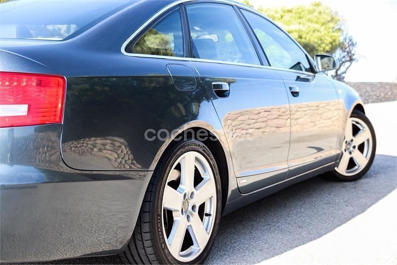 Gris / plata Usado 2006 Audi A6 S-Line Berlina | 8000 € (Precio justo) - Imagen 1/4