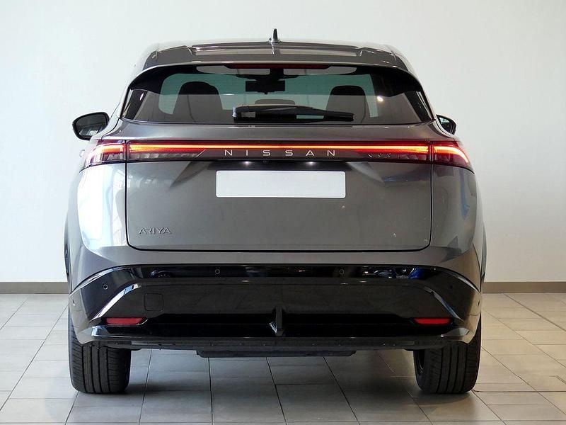 Usado Nissan Ariya Evolve 177 kW (242 CV) 2024 Gris SUV