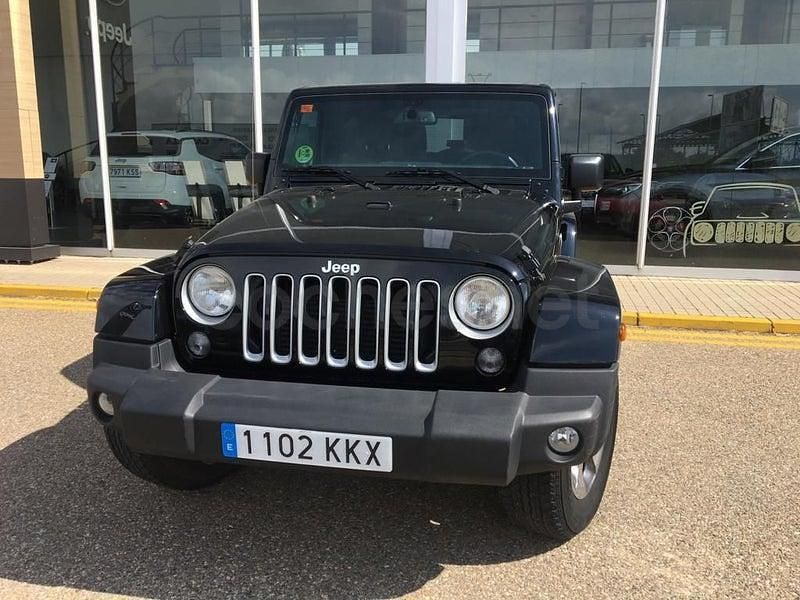 Usado Jeep Wrangler Sahara 200 CV (147 kW) 2018 Negro SUV