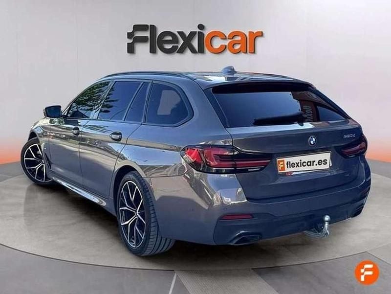 Usado BMW 520 190 CV (139 kW) 2022 Gris Familiar