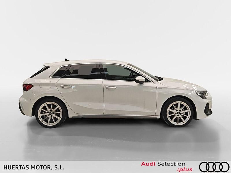 Usado Audi A3 S-Line 150 CV (110 kW) 2025 Blanco Berlina