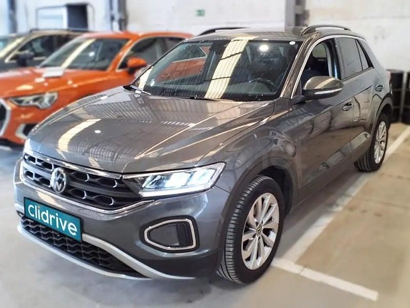 Usado VW T-Roc Life 115 CV (84 kW) 2022 Gris / plata SUV
